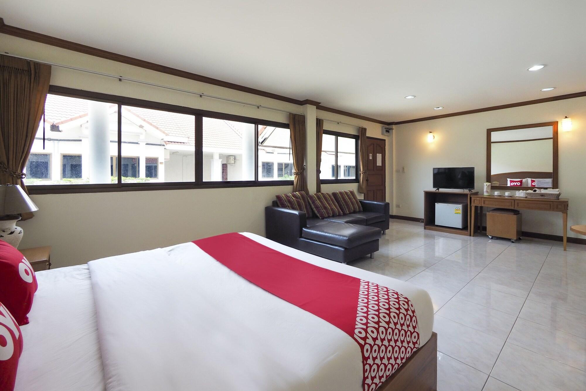 OYO 859 Golden Land Hotel Chiang Rai Exterior foto
