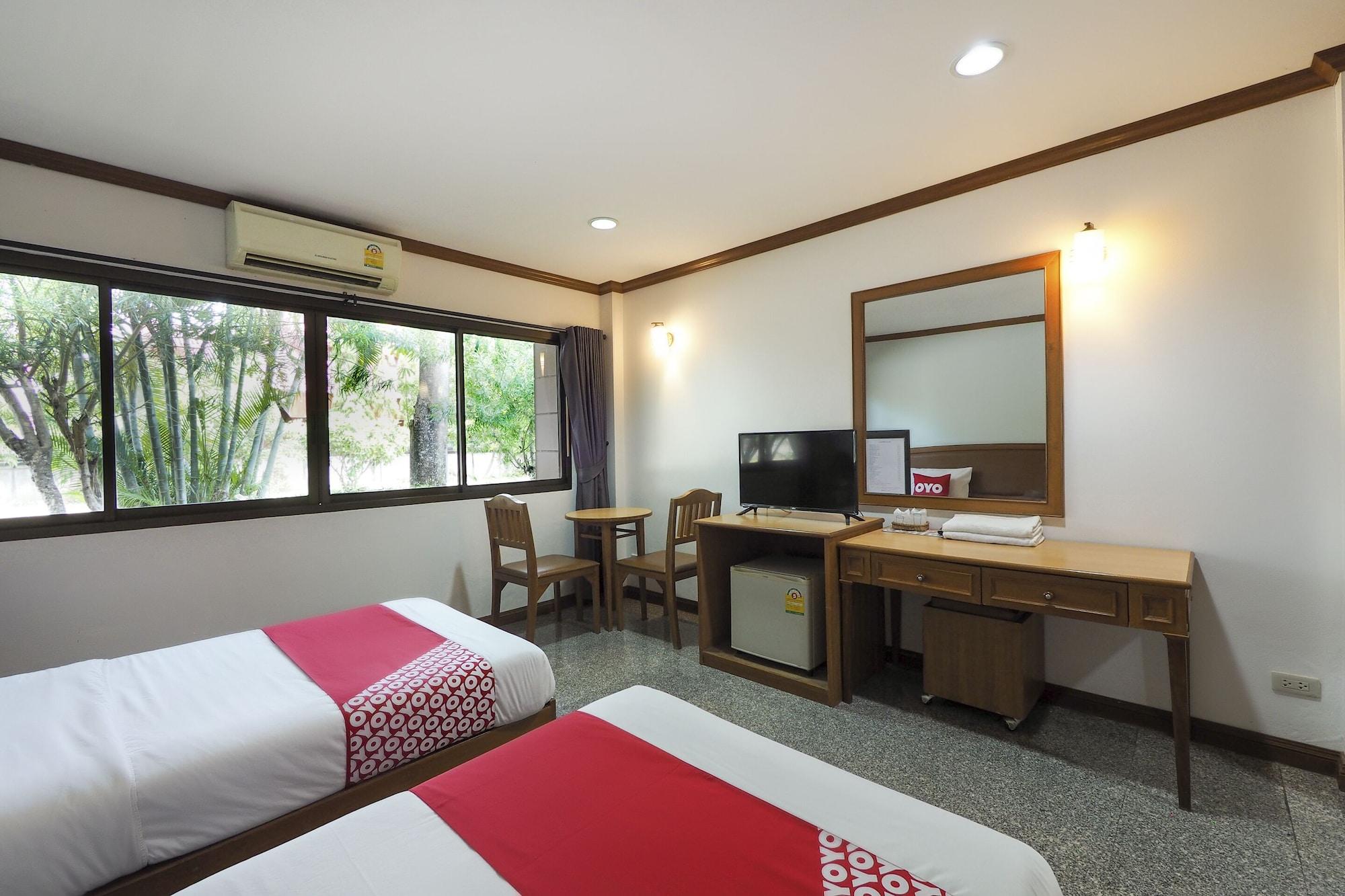 OYO 859 Golden Land Hotel Chiang Rai Exterior foto