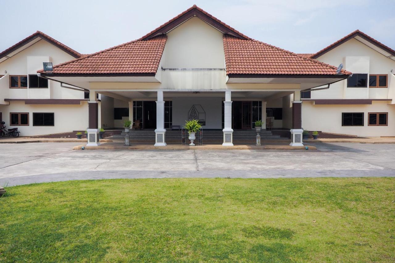 OYO 859 Golden Land Hotel Chiang Rai Exterior foto