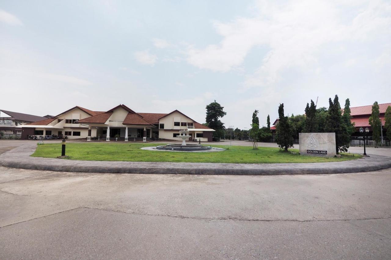 OYO 859 Golden Land Hotel Chiang Rai Exterior foto