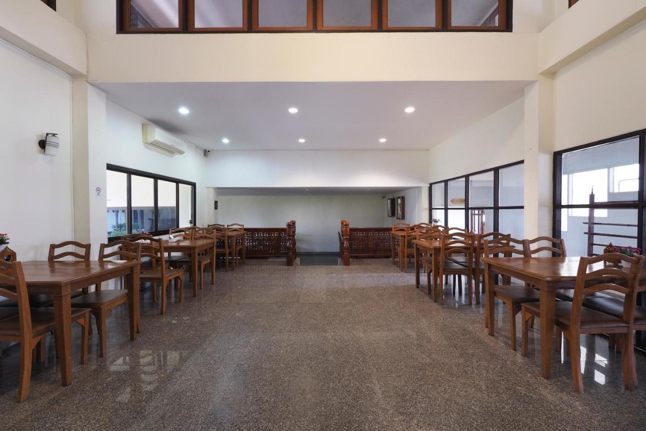 OYO 859 Golden Land Hotel Chiang Rai Exterior foto